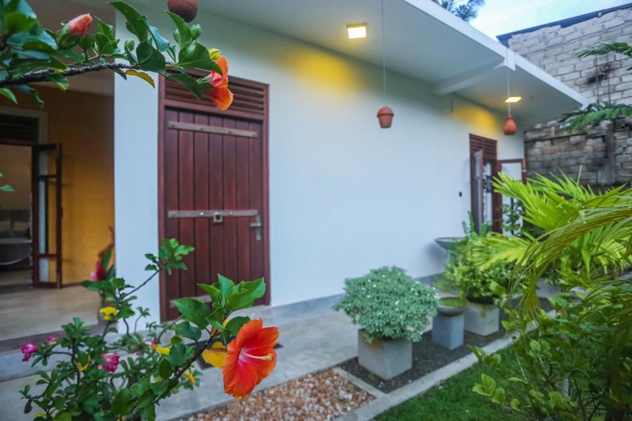 Saku Residence 乌纳瓦图纳 外观 照片